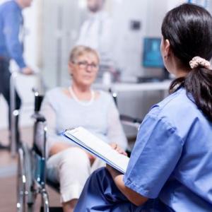 prise en charge patient par un médecin